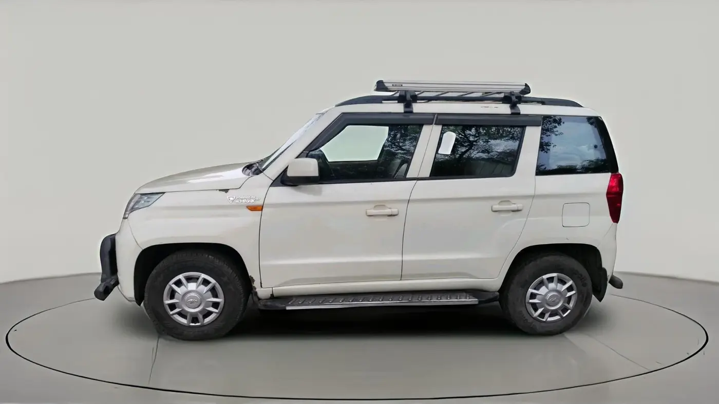 2017 Mahindra TUV300 T6 PLUS, Diesel, Manual, 57,955 km, exterior