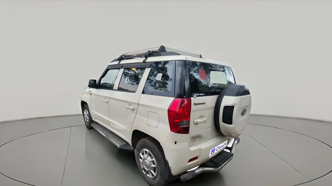 2017 Mahindra TUV300 T6 PLUS, Diesel, Manual, 57,955 km, exterior