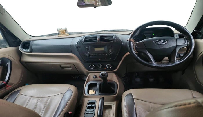 2017 Mahindra TUV300 T6 PLUS, Diesel, Manual, 57,955 km, interior