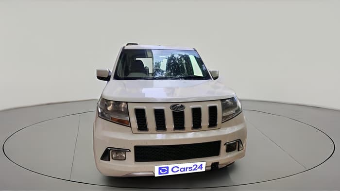 2018 Mahindra TUV 300 PLUS P8, Diesel, Manual, 3,78,229 km, exterior