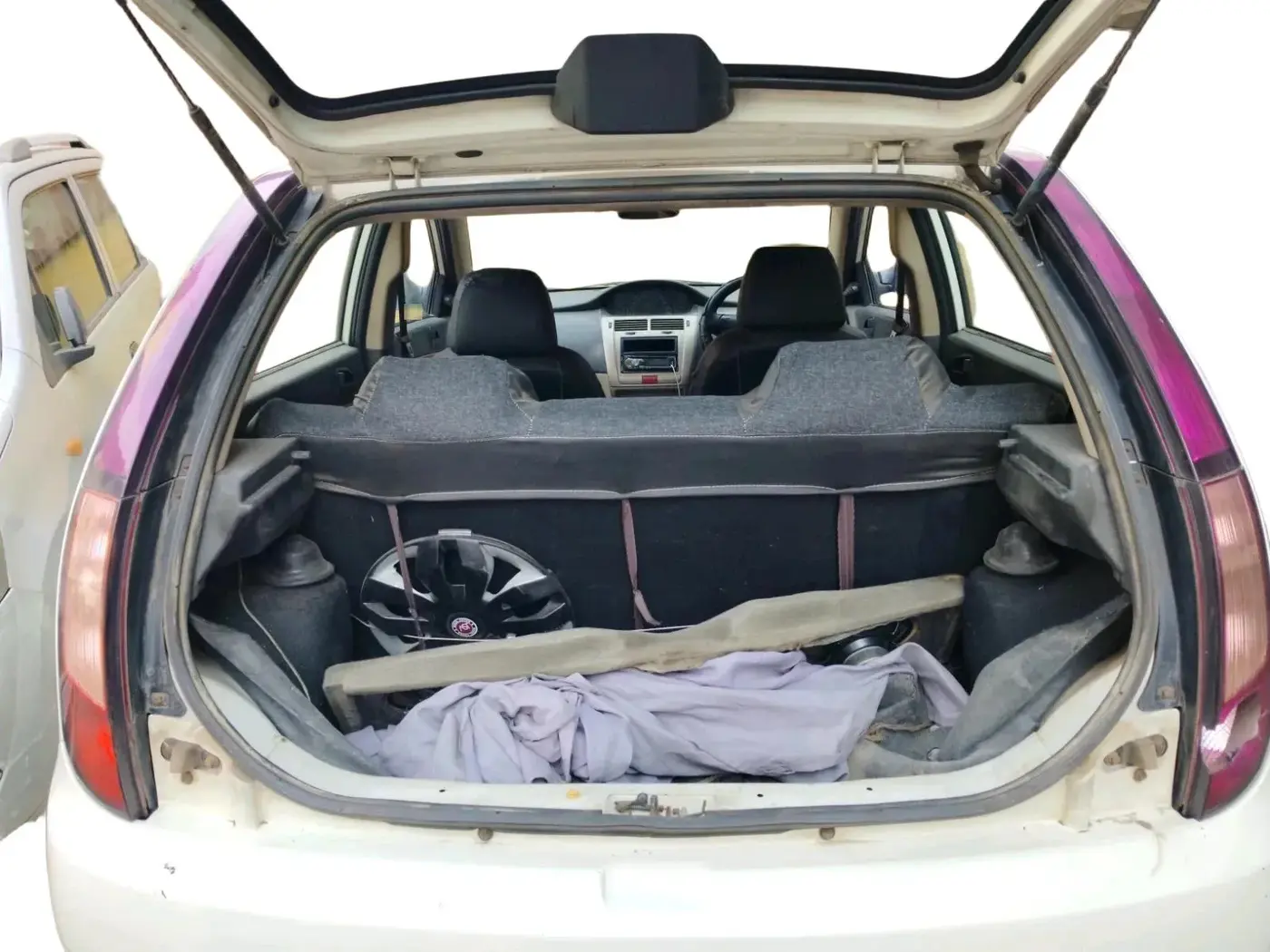 2011 Tata Indica Vista LS TDI, Diesel, Manual, 2,13,038 km, exterior