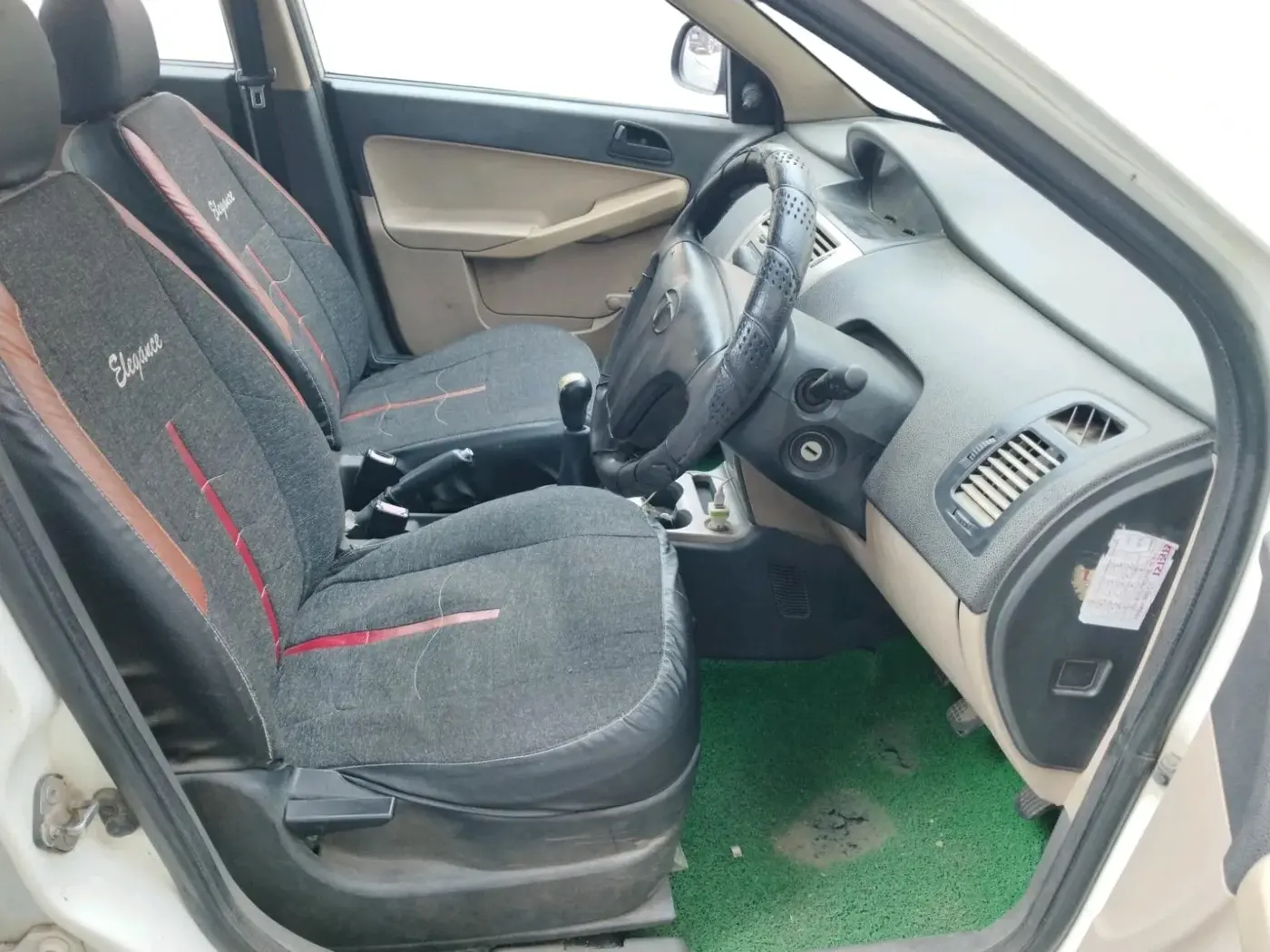 2011 Tata Indica Vista LS TDI, Diesel, Manual, 2,13,038 km, interior