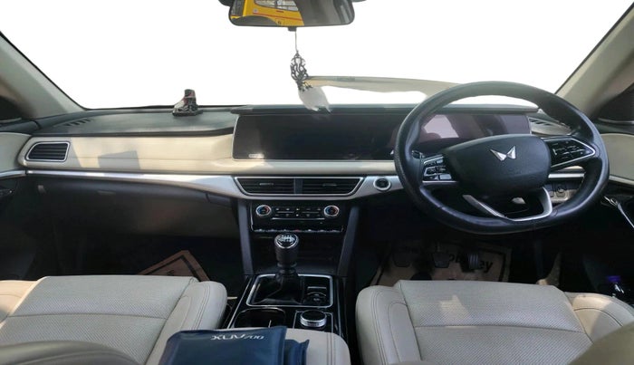 2023 Mahindra XUV700 AX 7 LUXURY D MT 7 STR, Diesel, Manual, 46,609 km, interior
