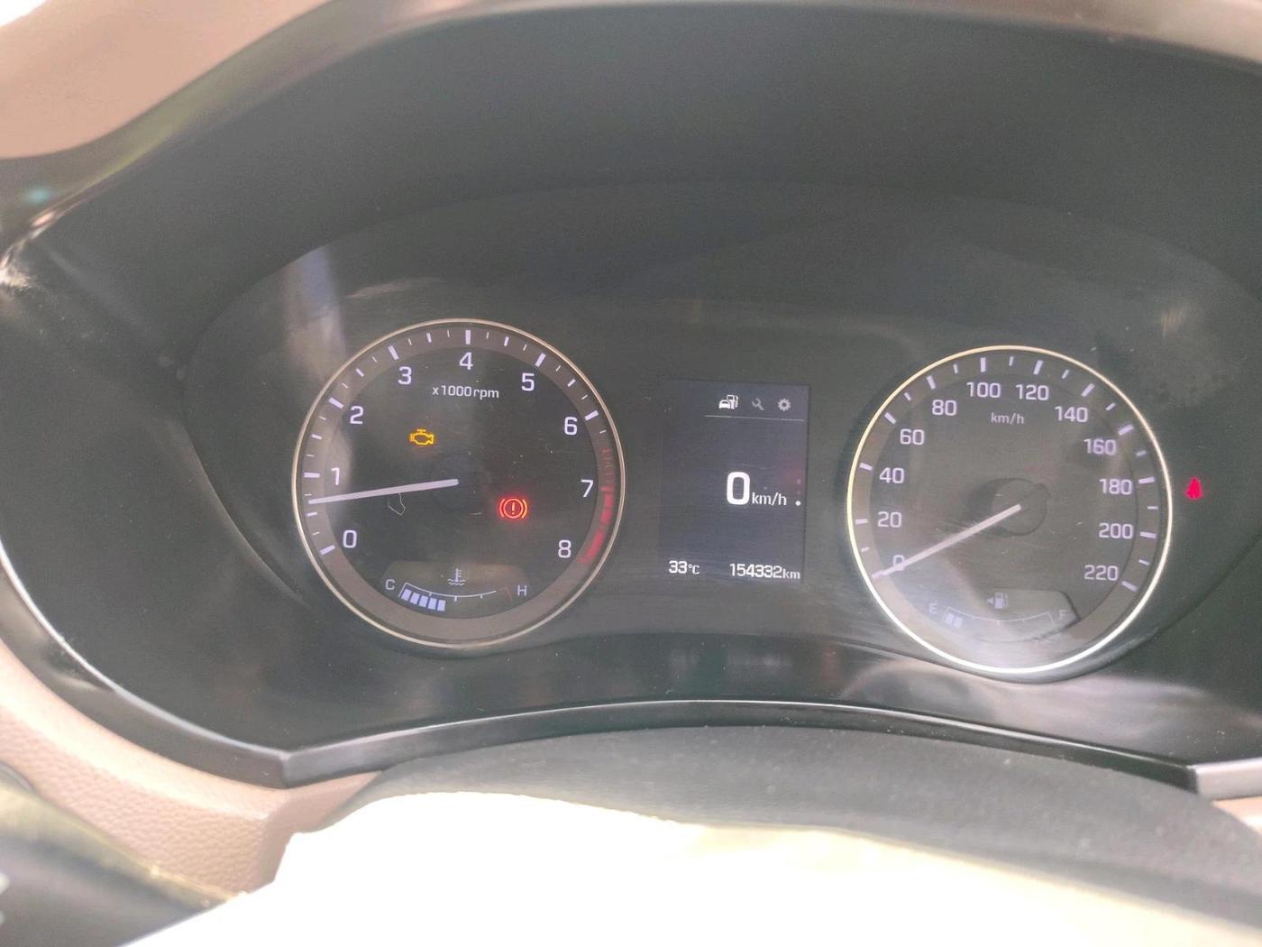 2016 Hyundai Elite i20 ASTA 1.2, Petrol, Manual, 1,54,332 km, interior