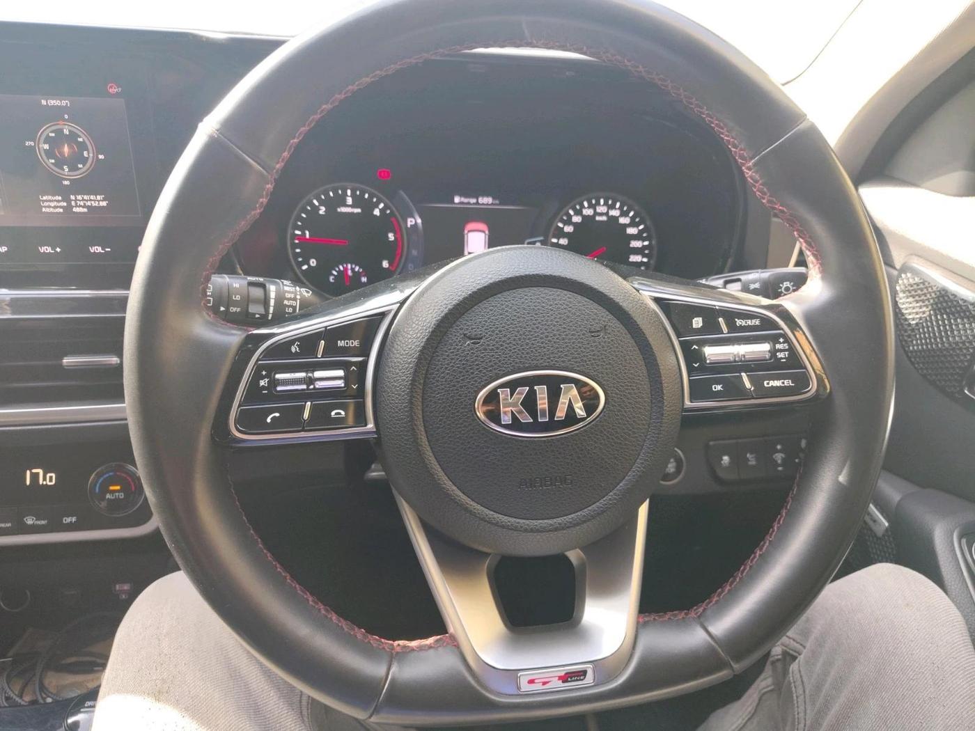 2021 KIA SELTOS GTX PLUS AT 1.5 DIESEL, Diesel, Automatic, 69,404 km, interior