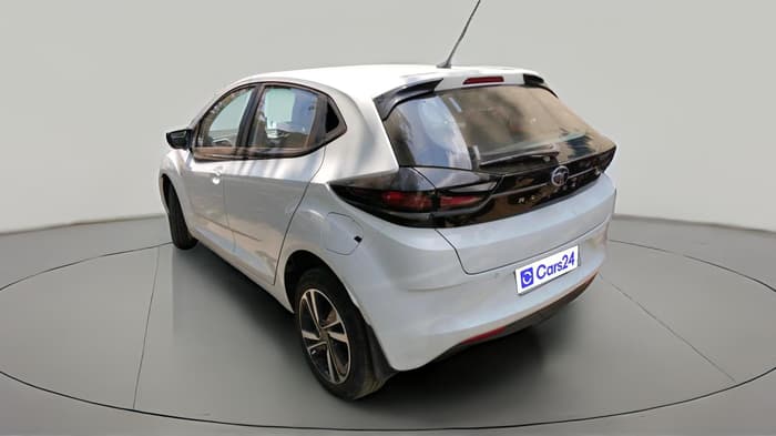 2024 Tata ALTROZ XZ DIESEL, Diesel, Manual, 83,941 km, exterior