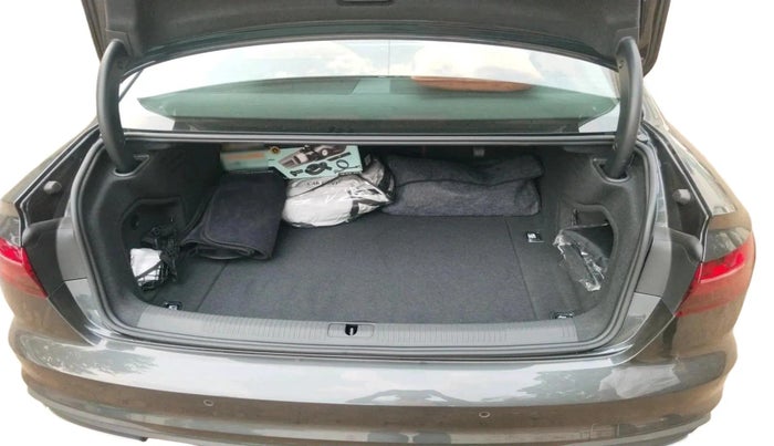 2024 Audi A4 40 TFSI Premium, Petrol, Automatic, 12,715 km, exterior