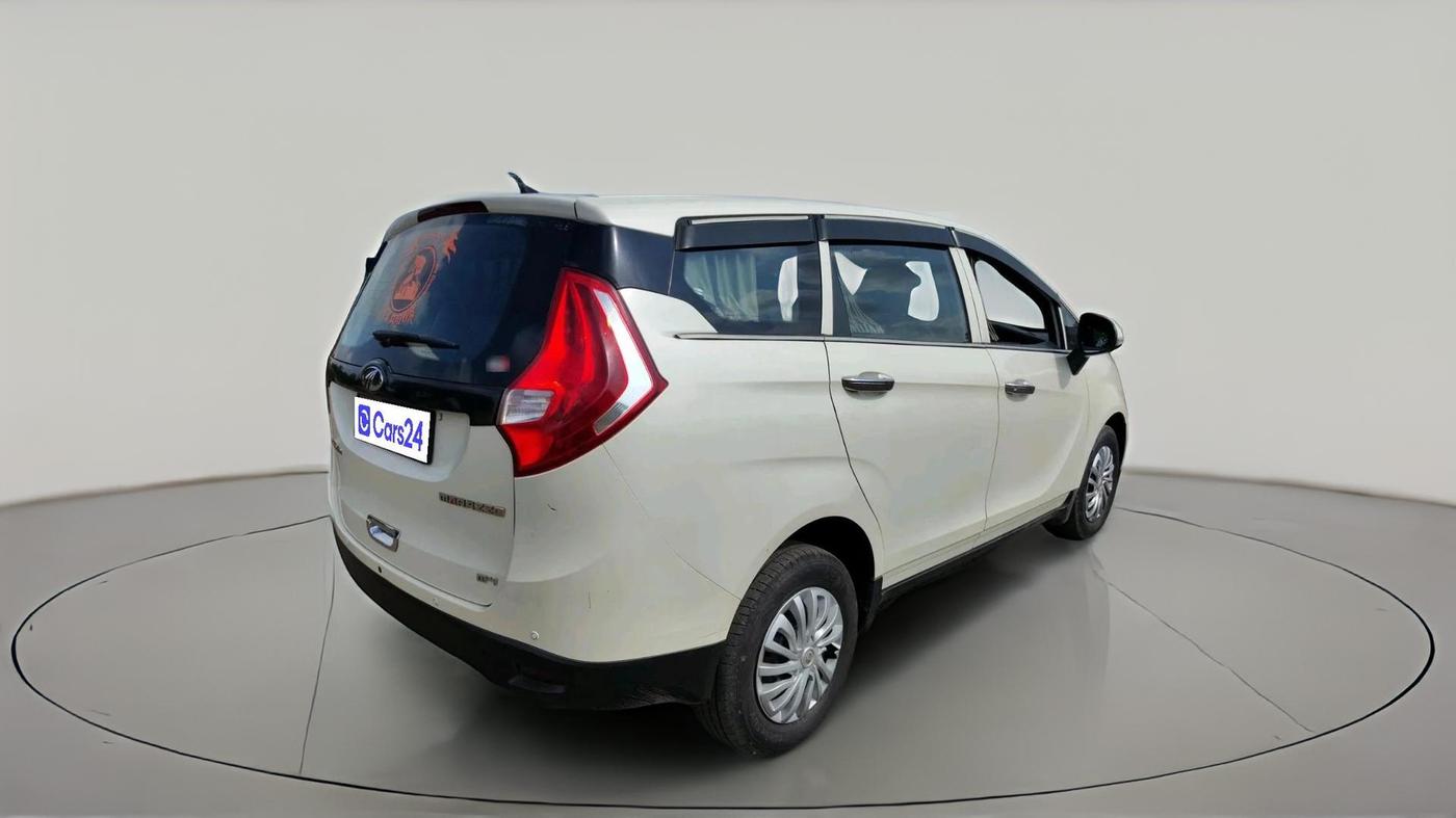 2018 Mahindra MARAZZO M4 8 STR, Diesel, Manual, 77,963 km, exterior