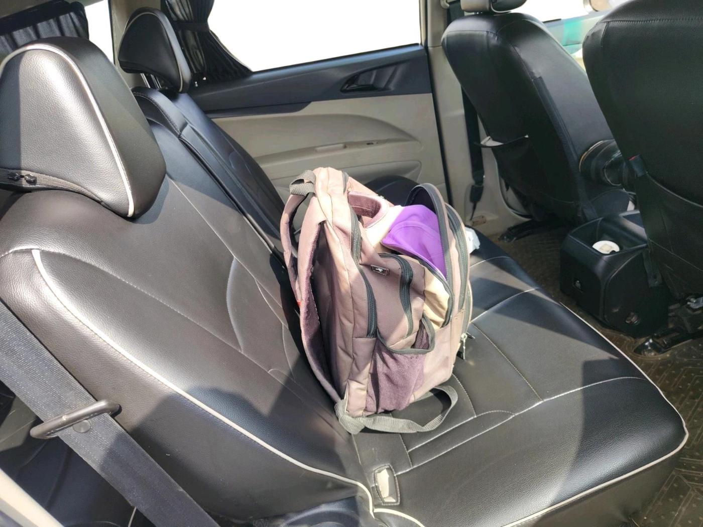2018 Mahindra MARAZZO M4 8 STR, Diesel, Manual, 77,963 km, interior