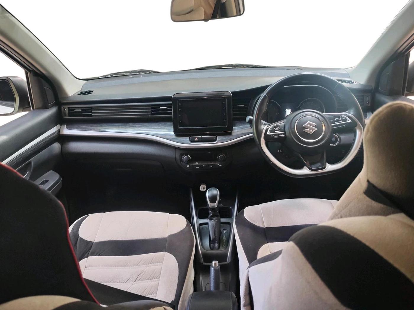 2021 Maruti XL6 ALPHA AT, Petrol, Automatic, 1,11,428 km, interior