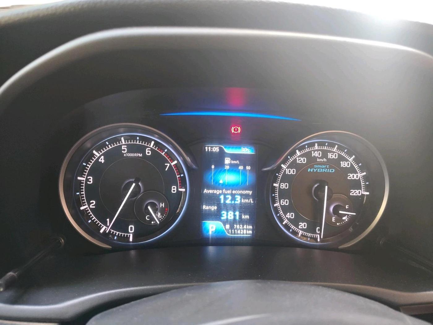 2021 Maruti XL6 ALPHA AT, Petrol, Automatic, 1,11,428 km, interior