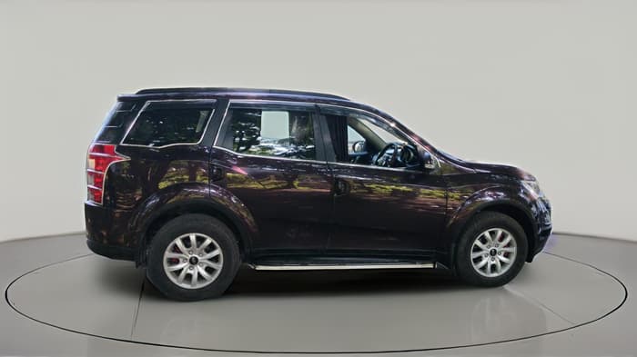 2015 Mahindra XUV500 W10 AT, Diesel, Automatic, 1,67,631 km, exterior