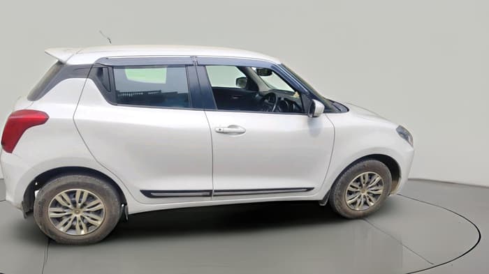 2020 Maruti Swift VXI, Petrol, Manual, 1,30,284 km, exterior