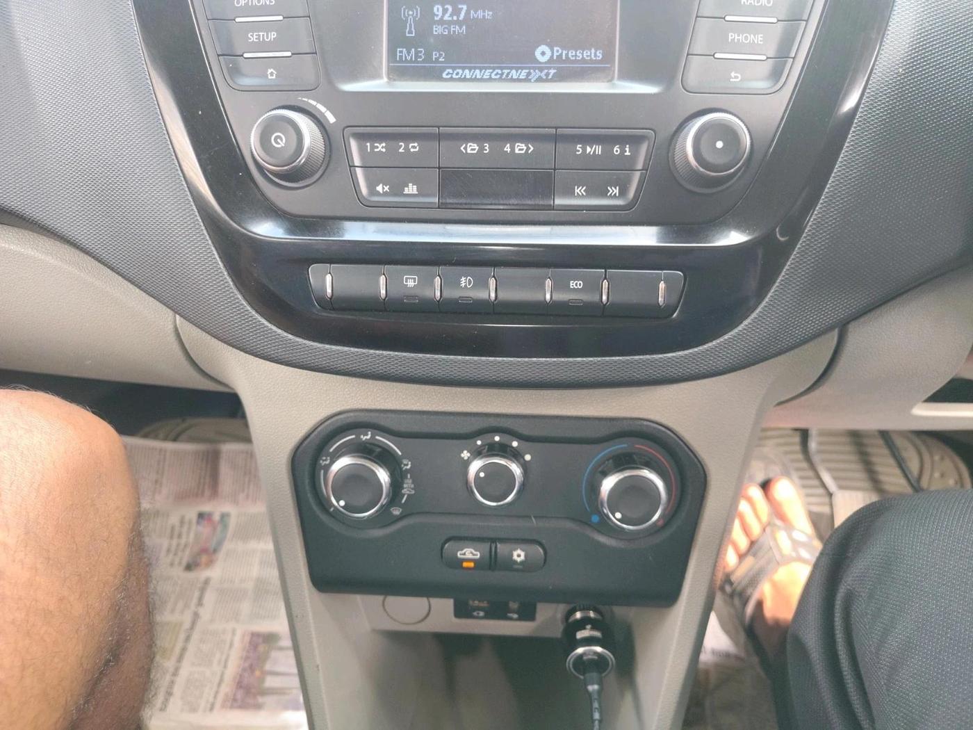 2017 Tata Tiago XZ PETROL, Petrol, Manual, 42,781 km, interior