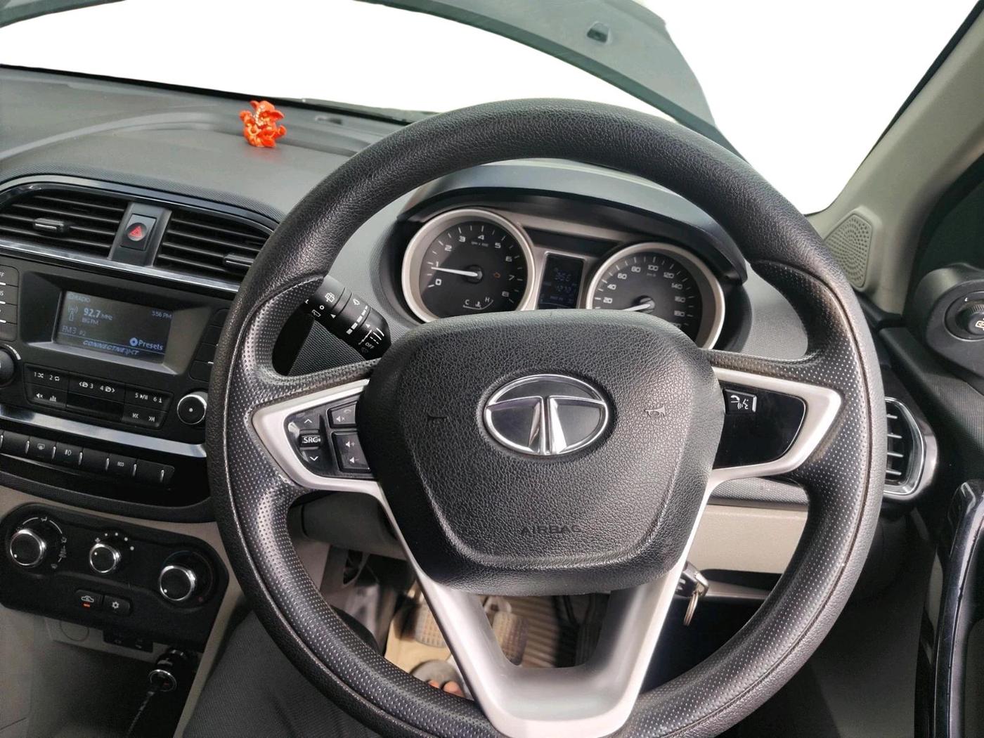 2017 Tata Tiago XZ PETROL, Petrol, Manual, 42,781 km, interior