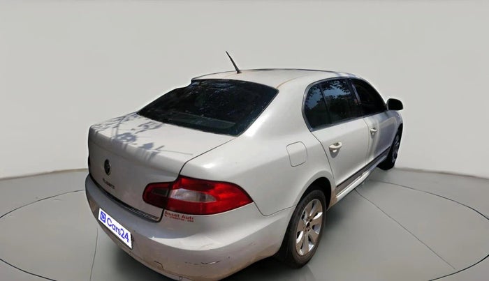 2009 Skoda Superb ELEGANCE 2.0 TDI CR AT, Diesel, Automatic, 1,55,459 km, exterior