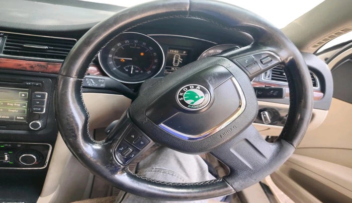 2009 Skoda Superb ELEGANCE 2.0 TDI CR AT, Diesel, Automatic, 1,55,459 km, interior