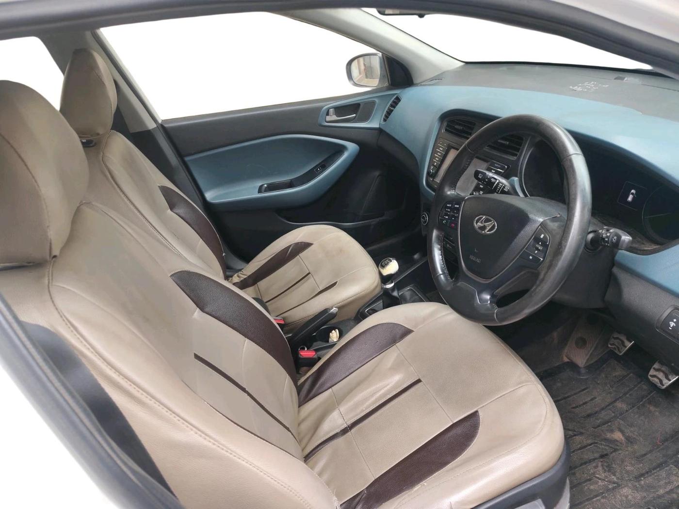 2016 Hyundai i20 Active 1.2 SX, Petrol, Manual, 70,157 km, interior
