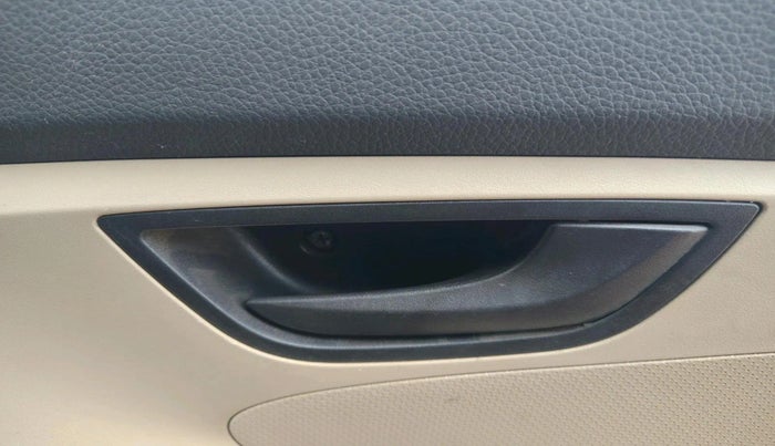 2011 Hyundai Eon MAGNA, Petrol, Manual, 70,013 km, interior