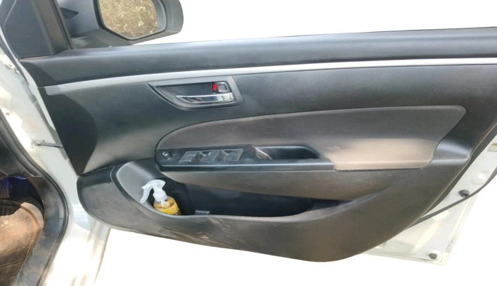 2012 Maruti Swift VXI, Petrol, Manual, 80,412 km, interior