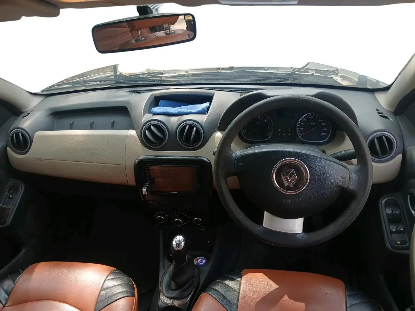 2012 Renault Duster 85 PS RXL DIESEL, Diesel, Manual, 1,56,087 km, interior