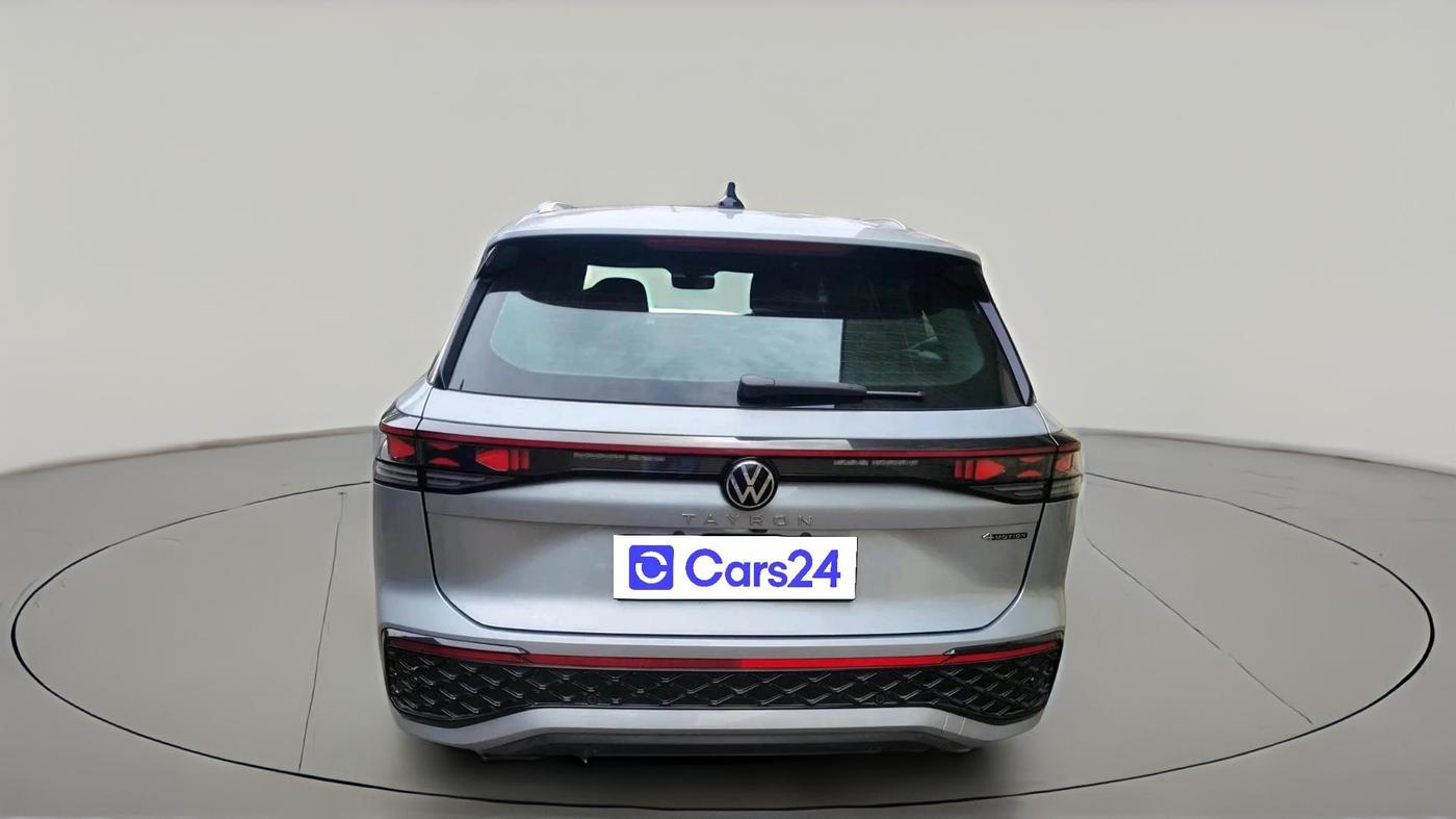 2026 Volkswagen Tayron R-Line 2.0 TSI Petrol Automatic, Petrol, Automatic, 6,089 km, exterior