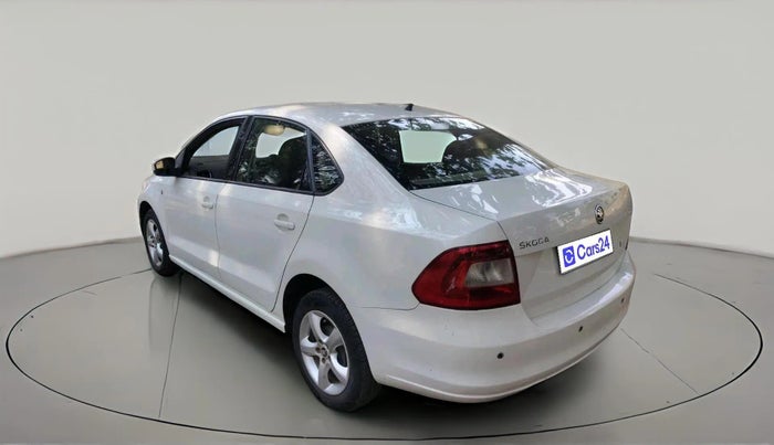 2015 Skoda Rapid AMBITION 1.5 TDI, Diesel, Manual, 1,67,211 km, exterior