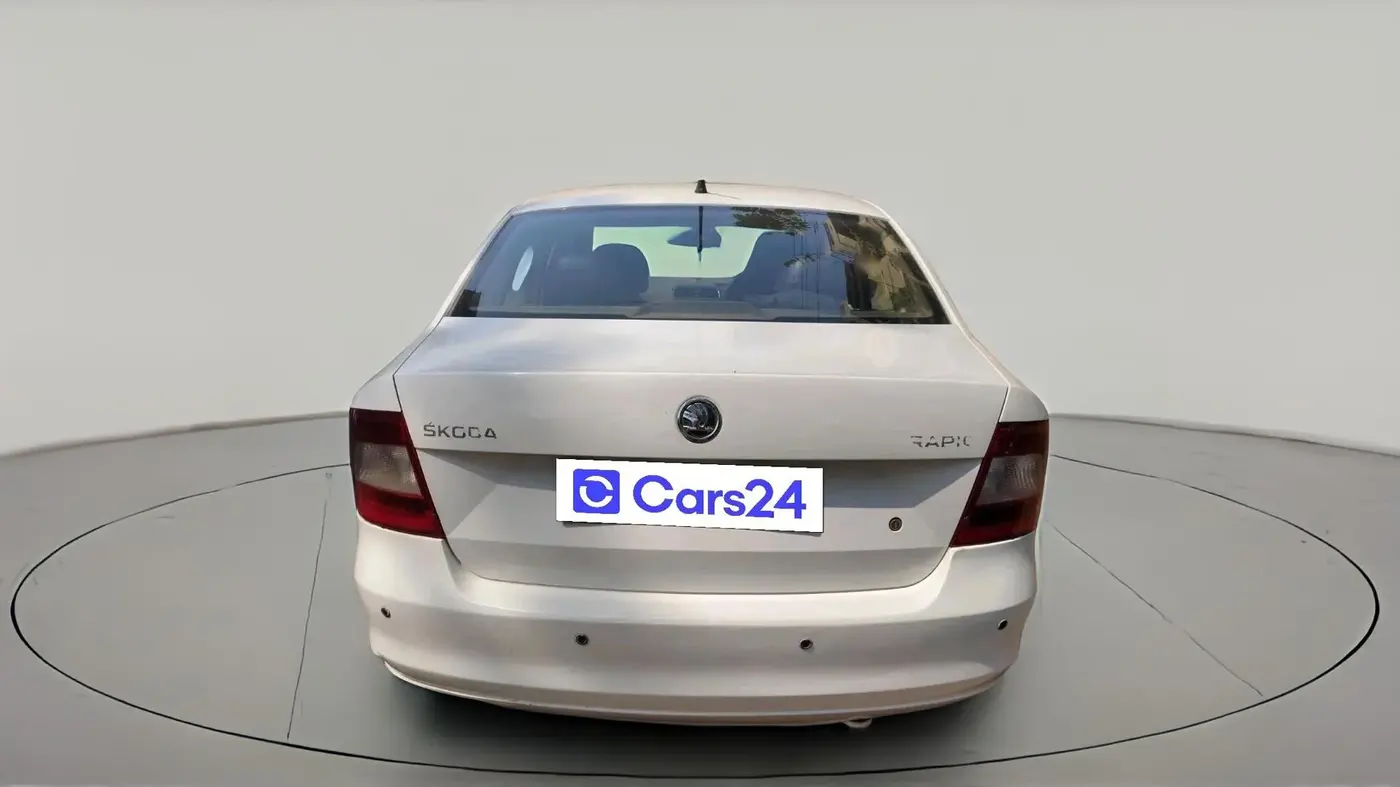 2015 Skoda Rapid AMBITION 1.5 TDI, Diesel, Manual, 1,67,211 km, exterior