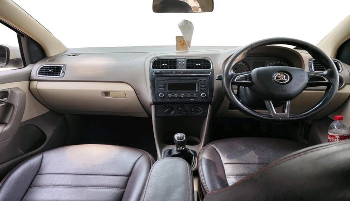 2015 Skoda Rapid AMBITION 1.5 TDI, Diesel, Manual, 1,67,211 km, interior