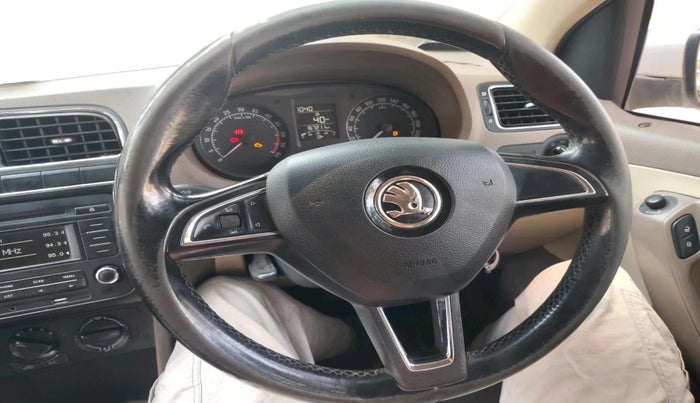 2015 Skoda Rapid AMBITION 1.5 TDI, Diesel, Manual, 1,67,211 km, interior