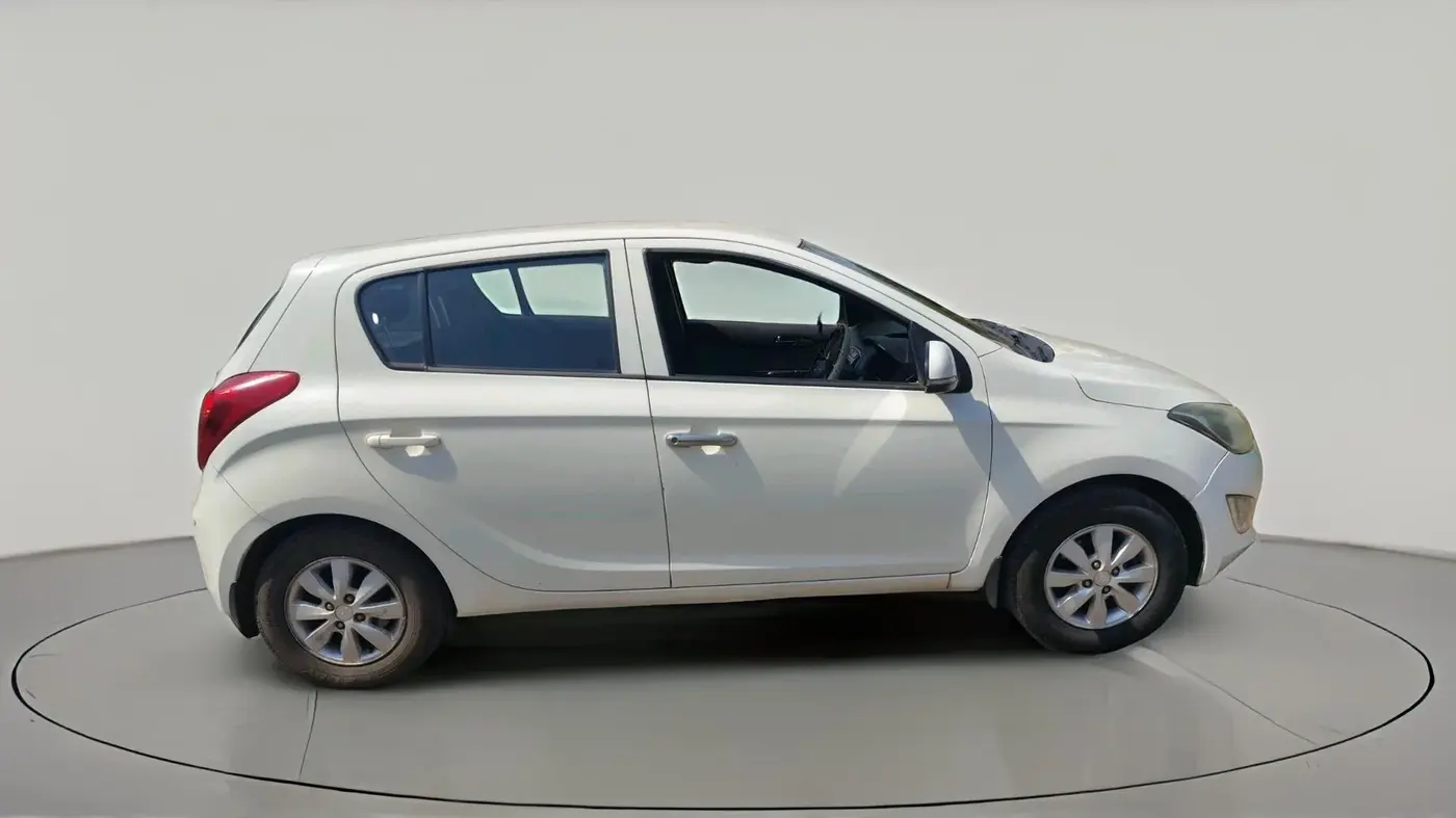 2013 Hyundai i20 SPORTZ 1.4 CRDI, Diesel, Manual, 85,651 km, exterior