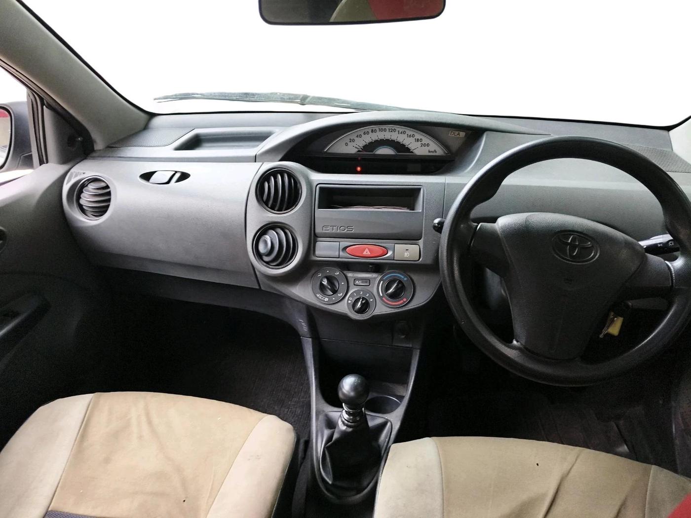 2012 Toyota Etios GD, Diesel, Manual, 1,28,729 km, interior