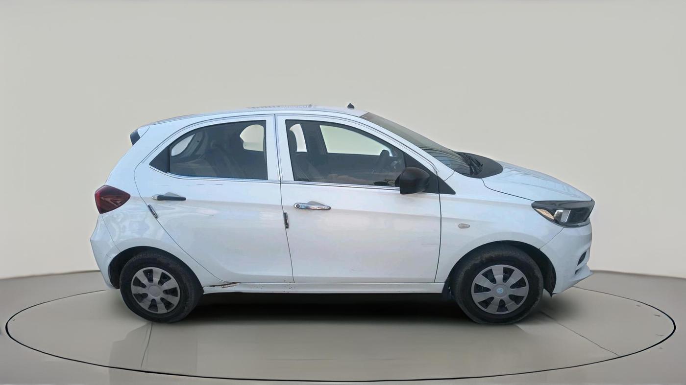 2024 Tata Tiago XE PETROL, Petrol, Manual, 33,573 km, exterior