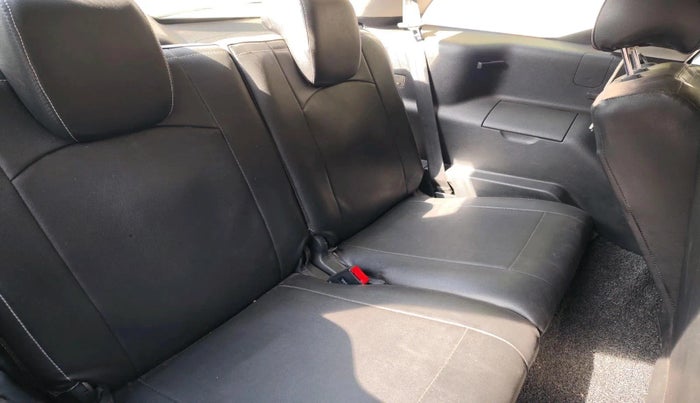 2017 Tata Hexa XM 4X2 7 STR, Diesel, Manual, 88,689 km, interior