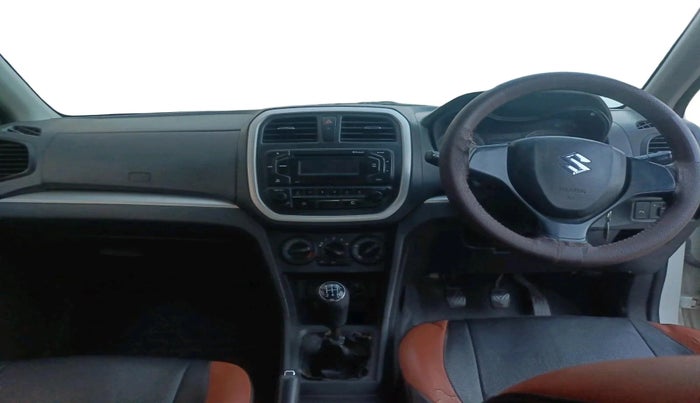 2017 Maruti Vitara Brezza VDI, Diesel, Manual, 1,47,402 km, interior