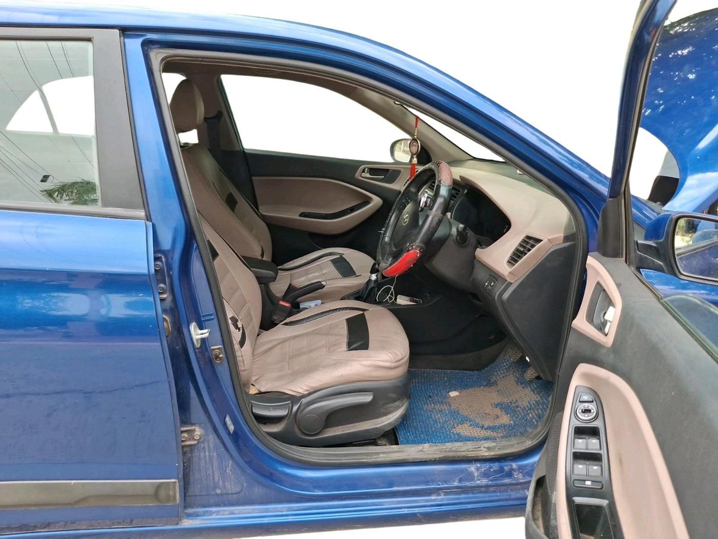 2015 Hyundai Elite i20 ASTA 1.2 (O), Petrol, Manual, 77,237 km, interior