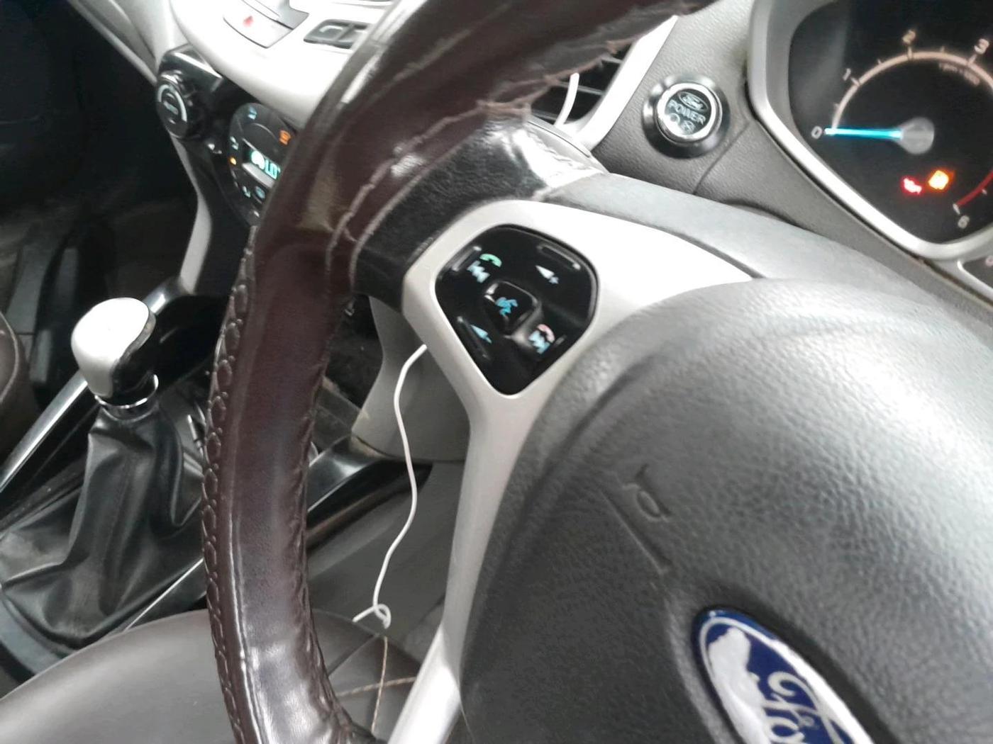 2013 Ford Ecosport TITANIUM 1.5L DIESEL, Diesel, Manual, 1,50,683 km, interior