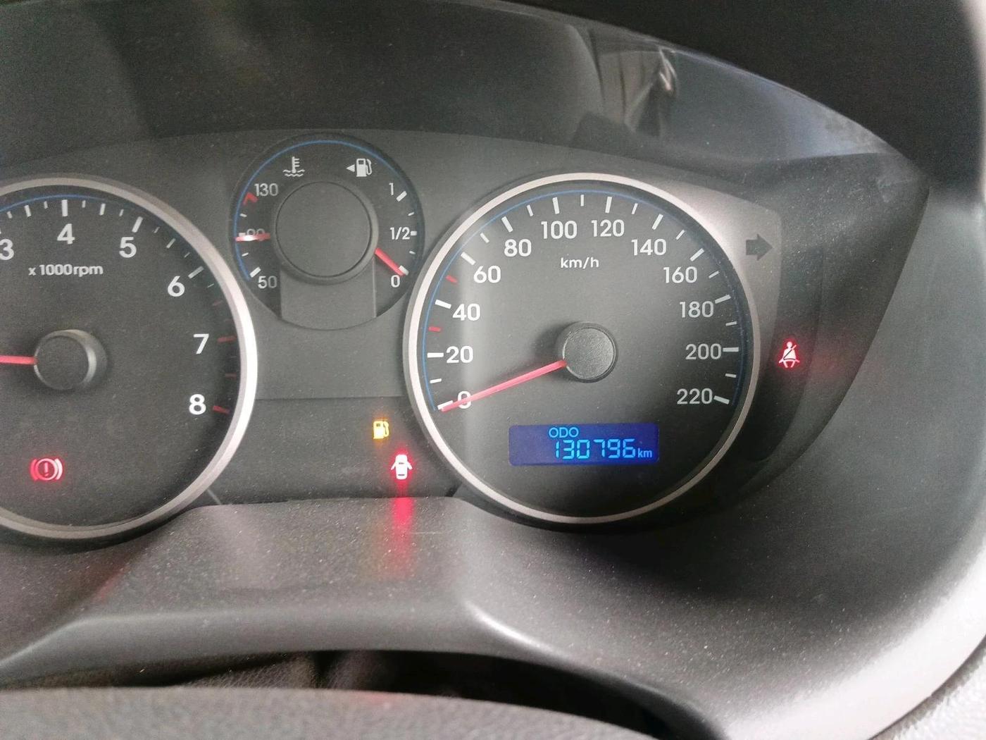 2012 Hyundai i20 MAGNA 1.2, CNG, Manual, 1,30,796 km, interior