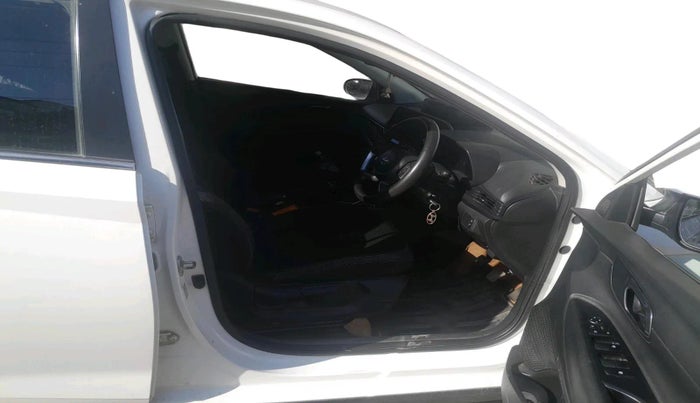 2021 Hyundai NEW I20 SPORTZ 1.2 MT, Petrol, Manual, 99,251 km, interior