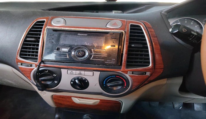 2010 Hyundai i20 ERA 1.2, Petrol, Manual, 2,08,954 km, interior