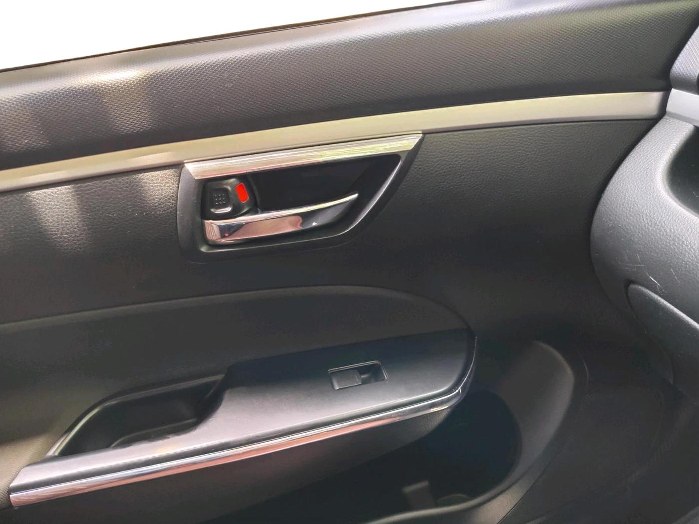 2014 Maruti Swift VXI, Petrol, Manual, 82,955 km, interior