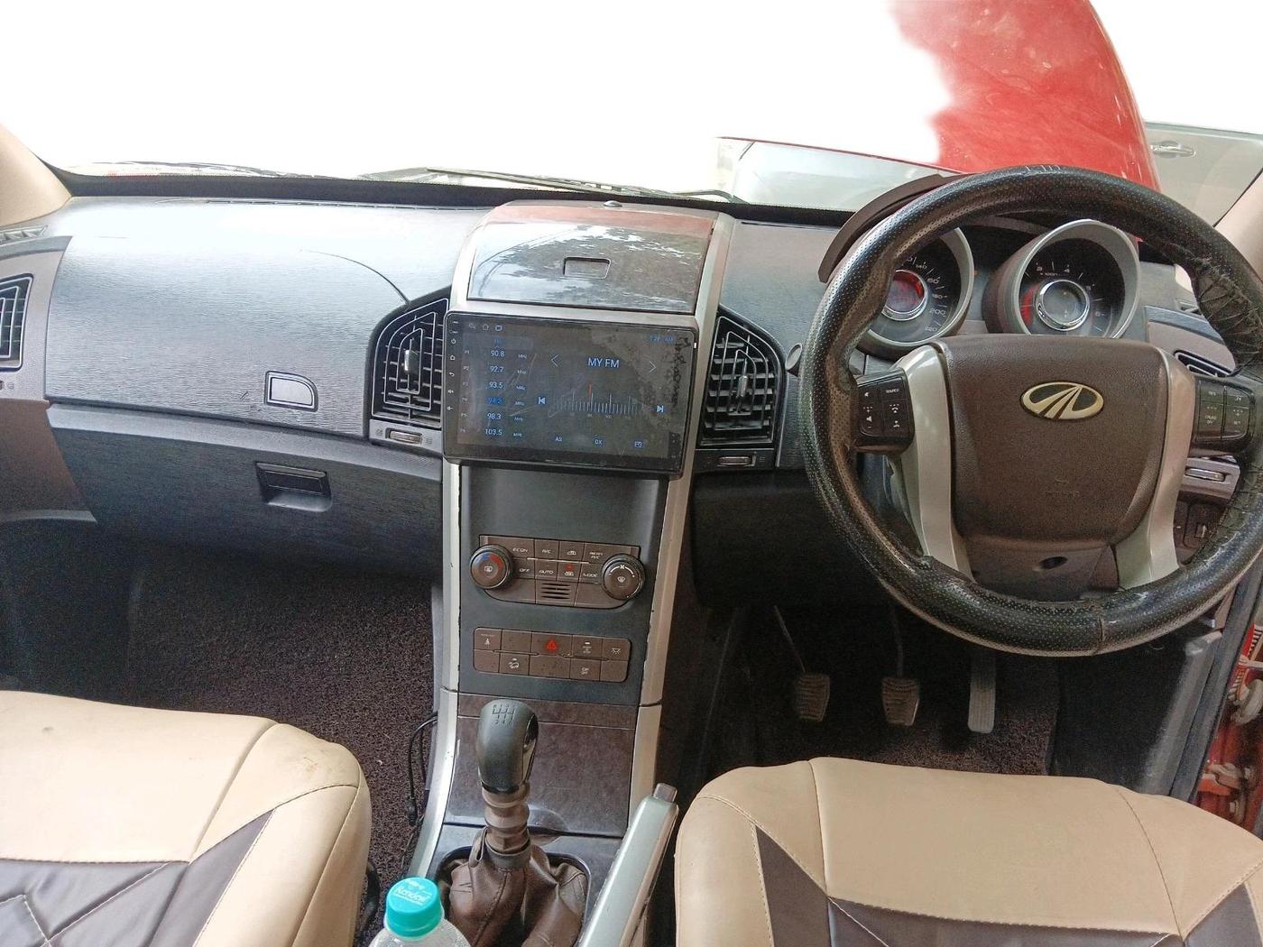 2013 Mahindra XUV500 W6, Diesel, Manual, 77,778 km, interior