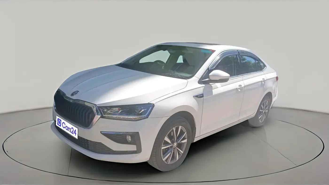 2024 Skoda SLAVIA STYLE 1.0L TSI AT, Petrol, Automatic, 34,063 km, exterior