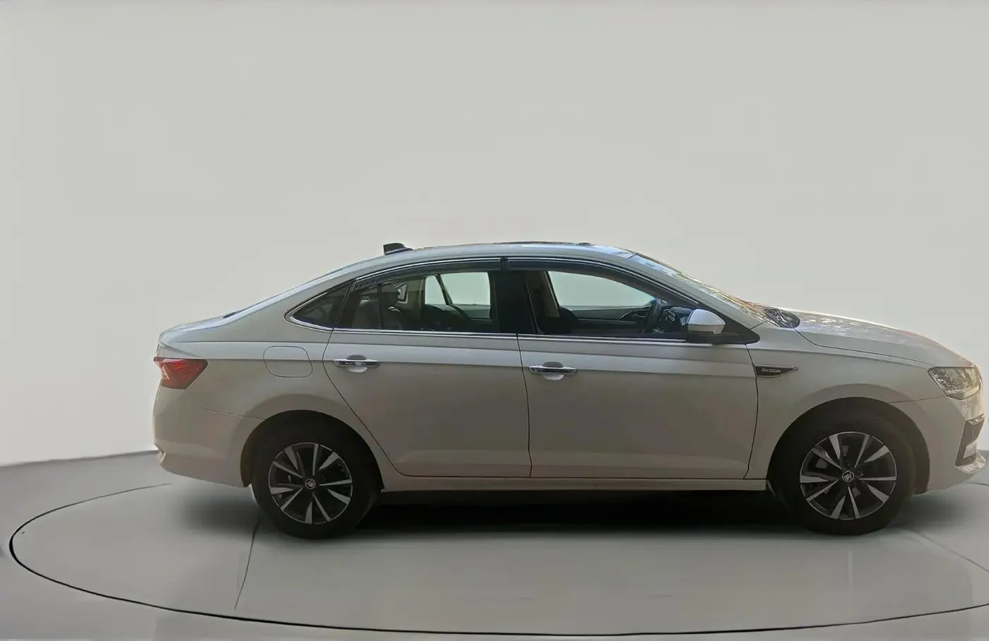 2024 Skoda SLAVIA STYLE 1.0L TSI AT, Petrol, Automatic, 34,063 km, exterior
