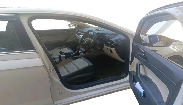 2024 Skoda SLAVIA STYLE 1.0L TSI AT, Petrol, Automatic, 34,063 km, interior