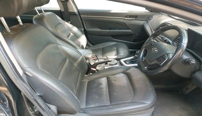 2018 Hyundai New Elantra 1.6 SX (O) AT DIESEL, Diesel, Automatic, 99,081 km, interior