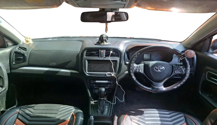 2021 Toyota URBAN CRUISER PREMIUM GRADE AT DUAL TONE, Petrol, Automatic, 64,167 km, interior