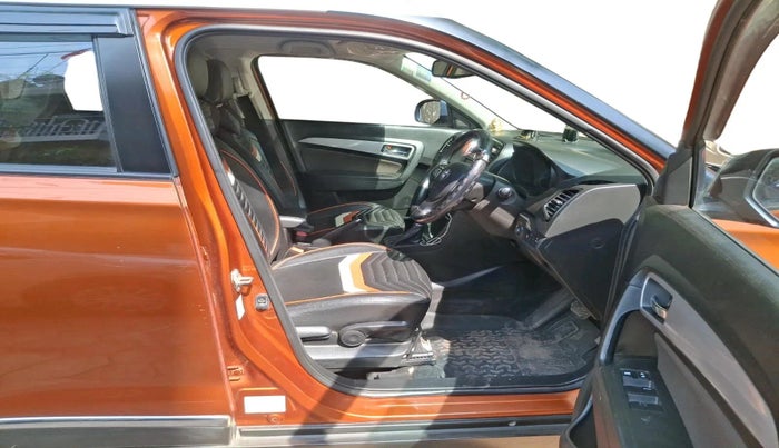 2021 Toyota URBAN CRUISER PREMIUM GRADE AT DUAL TONE, Petrol, Automatic, 64,167 km, interior