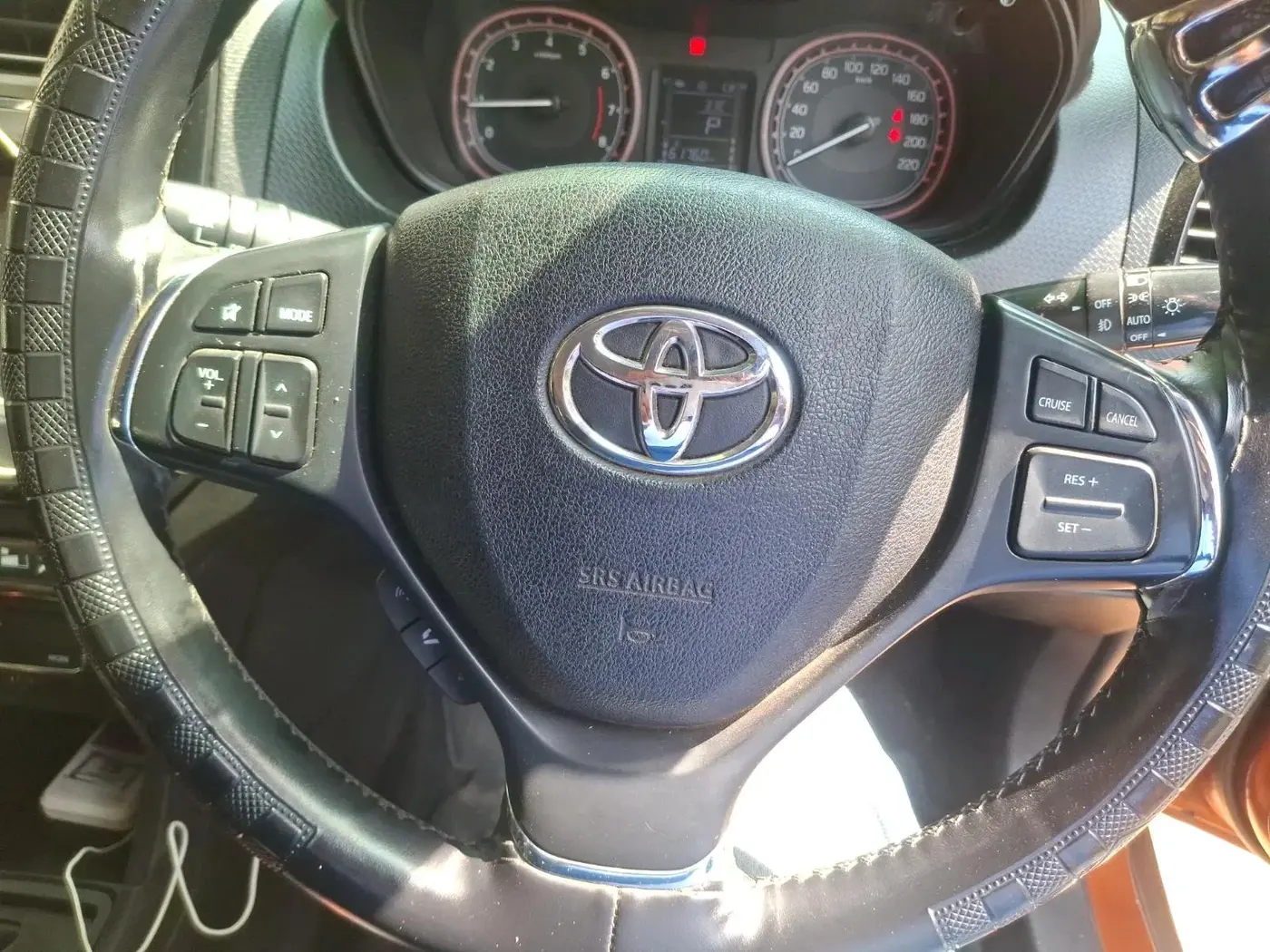 2021 Toyota URBAN CRUISER PREMIUM GRADE AT DUAL TONE, Petrol, Automatic, 64,167 km, interior