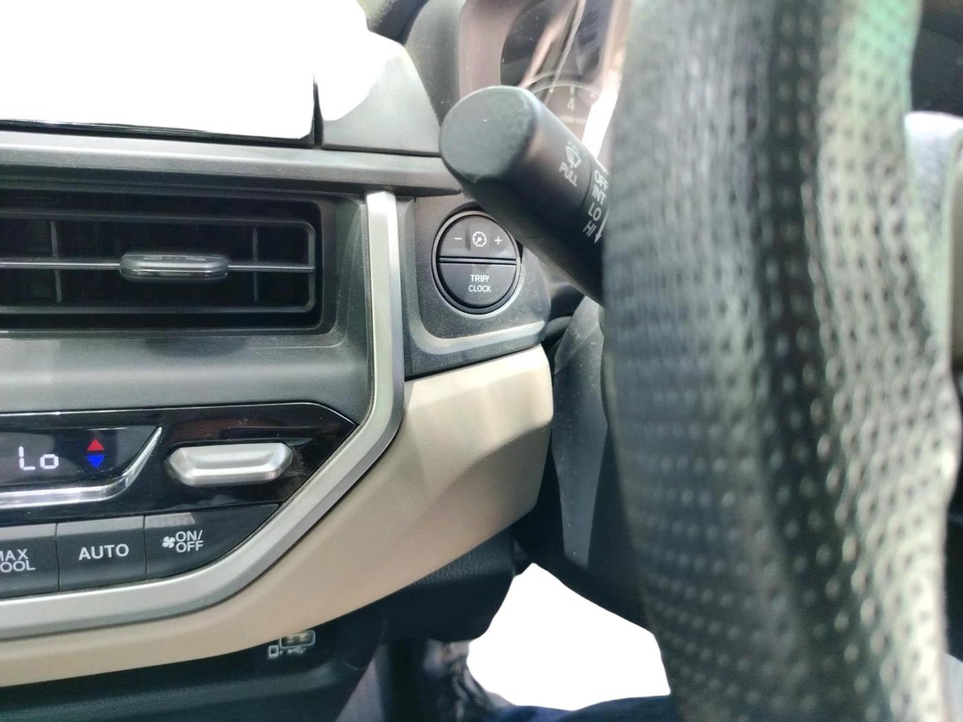 2023 Honda ELEVATE V CVT, Petrol, Automatic, 5,703 km, interior